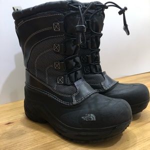 North face boys snow boots size 2